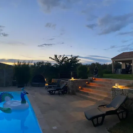 Tres Belle Piscine Jacuzzi Grande Propriete 10 Pers