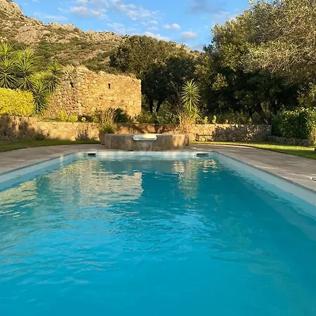 Villa Tres Belle Piscine Jacuzzi Grande Propriete 10 Pers Belgodère