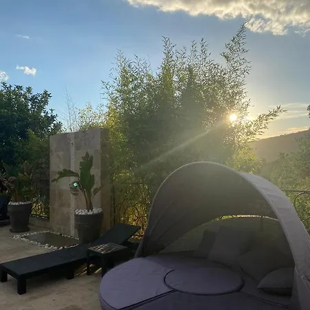Très Belle Piscine Jacuzzi Grande Propriété Villa