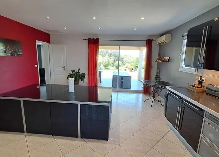 Tres Belle Piscine Jacuzzi Grande Propriete 10 Pers *
